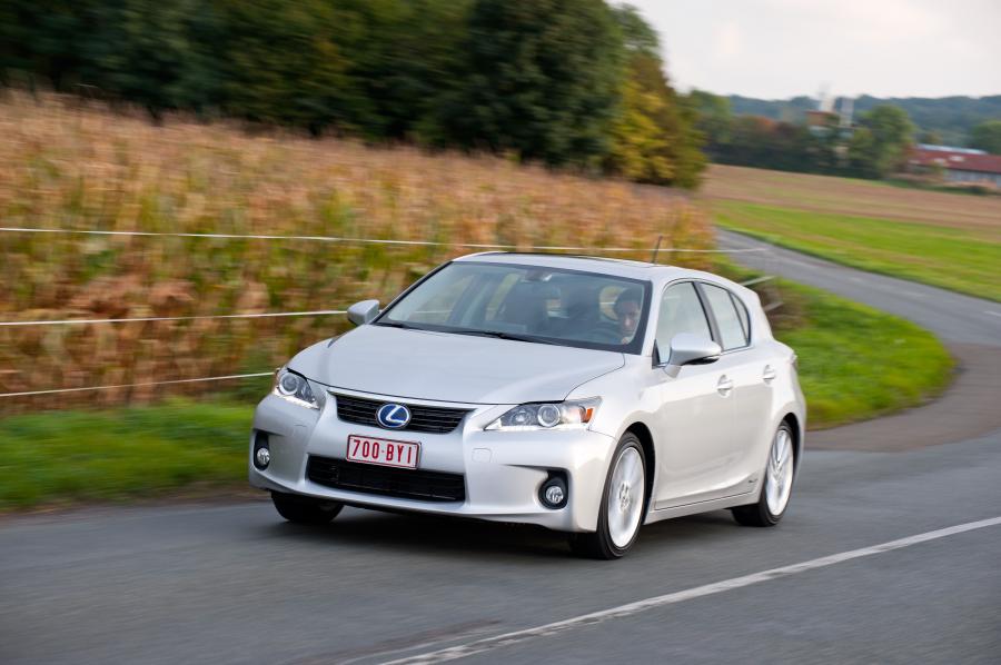  Lexus CT200h 2010 года  (фото 242 из 266)